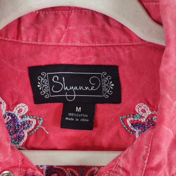 Shyanne Western Embroidered Snap Button Shirt, Size Medium - Picture 3 of 9